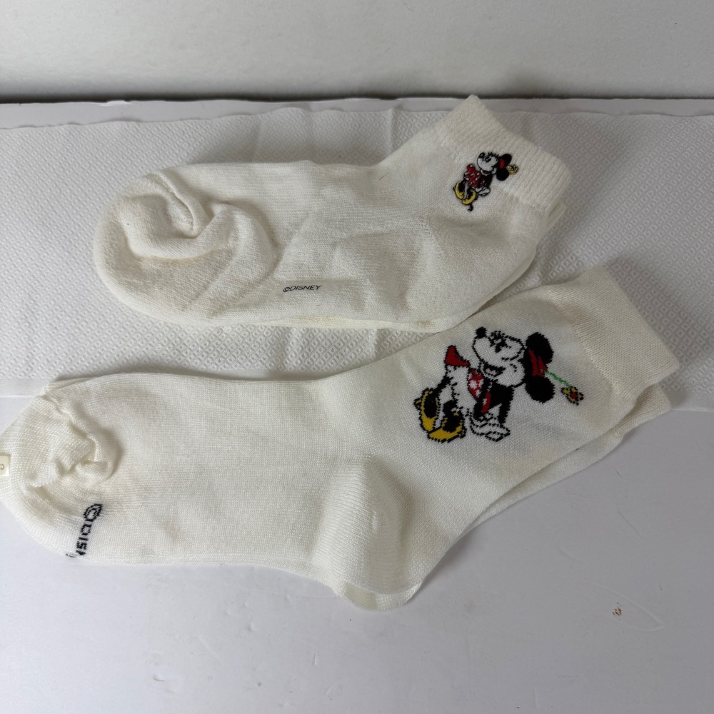 Vintage Disney Carol Wior Minnie Mouse White Ankle Socks C-10